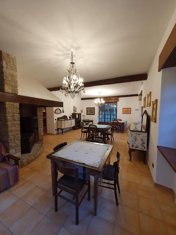 B&B Calecatine Rocca di Botte Bagian luar foto