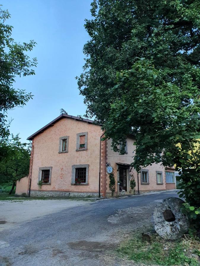 B&B Calecatine Rocca di Botte Bagian luar foto