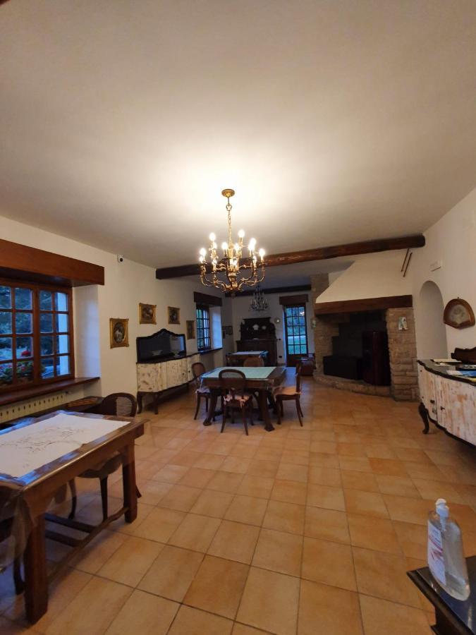 B&B Calecatine Rocca di Botte Bagian luar foto