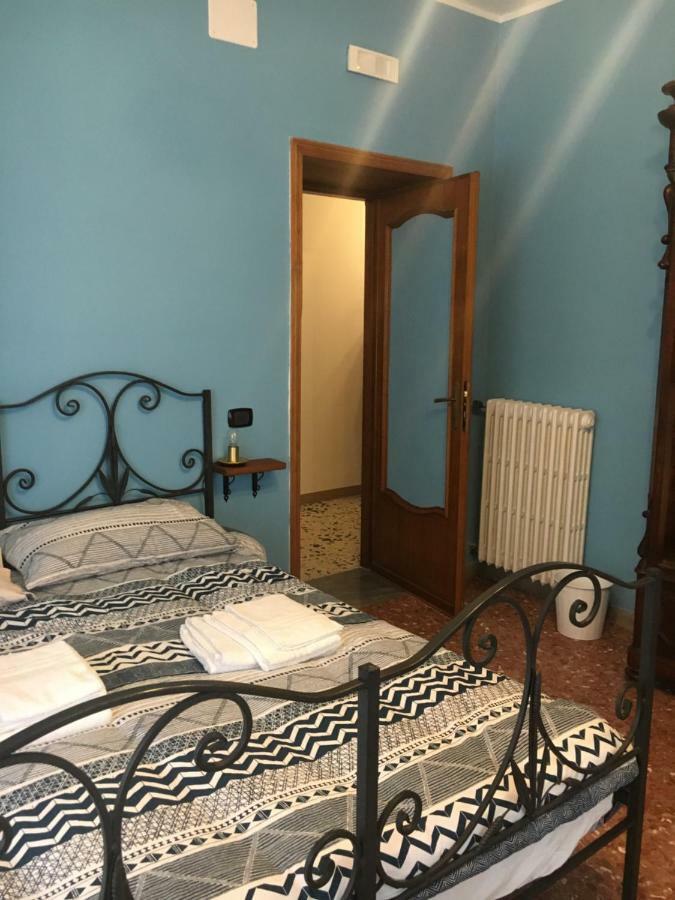 B&B Calecatine Rocca di Botte Bagian luar foto
